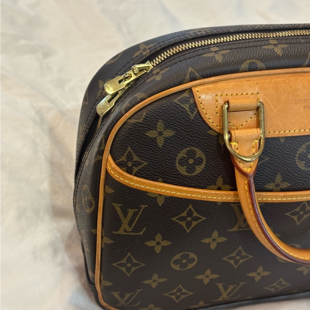 Louis Vuitton Brown Monogram Trouville Handbag - Picture 6 of 16
